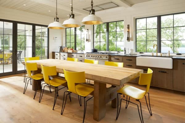 featured posts image for Gorgeous lakeside retreat in the Midwest gets inspiring renovation