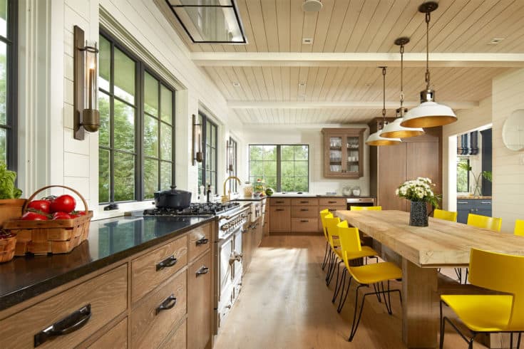 This renovated Lake Minnetonka bungalow is the ultimate lakeside retreat
