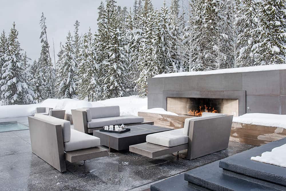 contemporary-mountain-house-patio