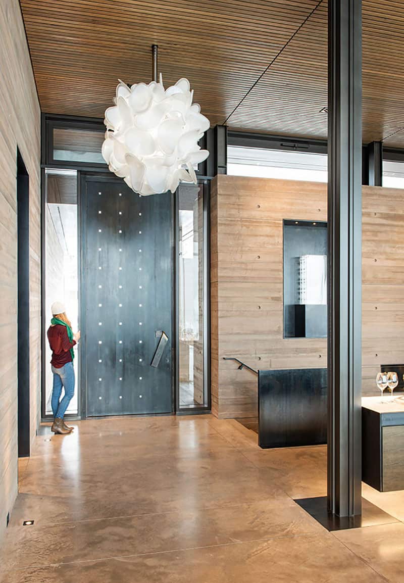 contemporary-entry