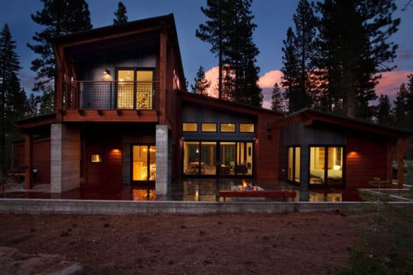 featured posts image for Mountain modern prefabricated home in Tahoe boasts indoor-outdoor living