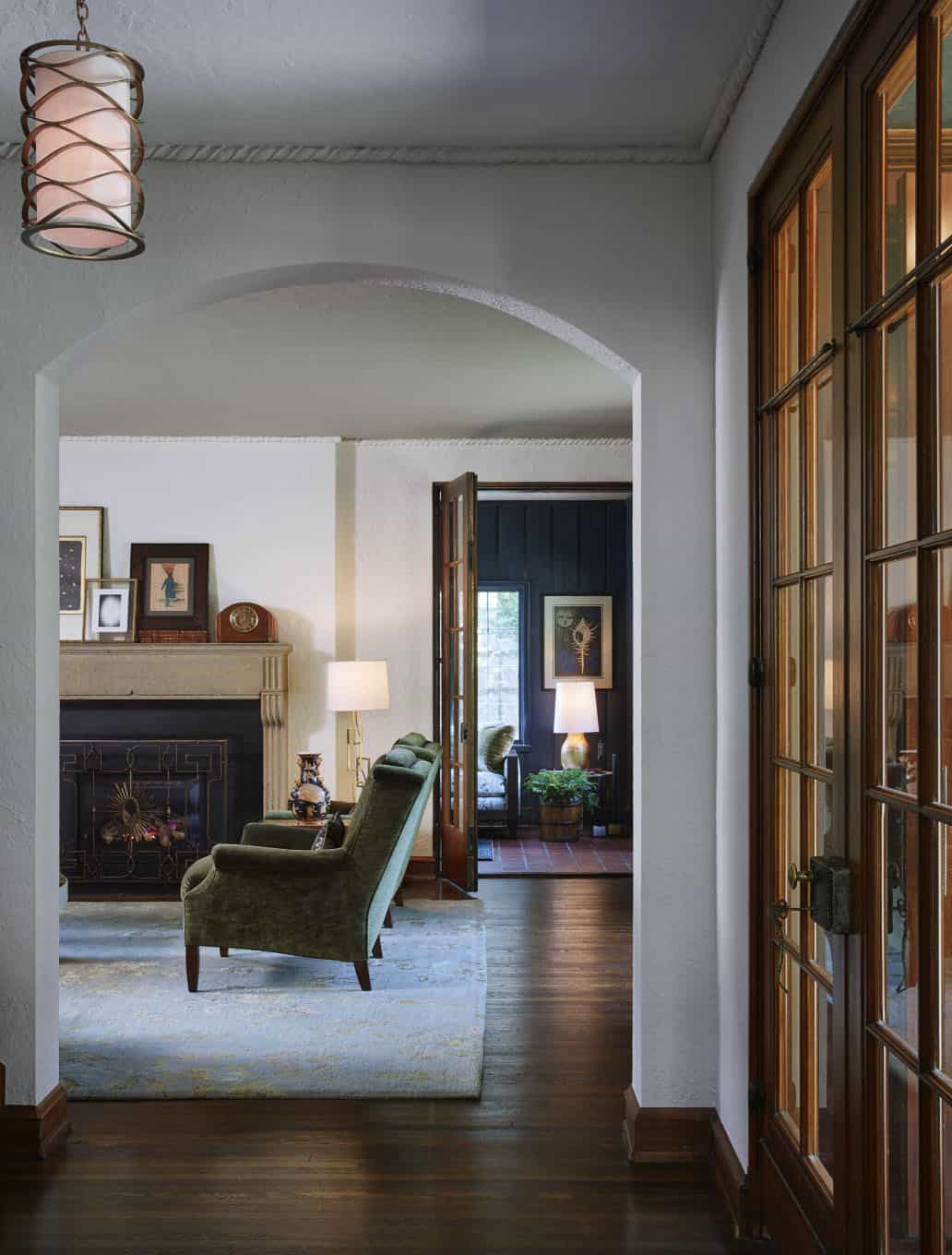 tudor-traditional-hall