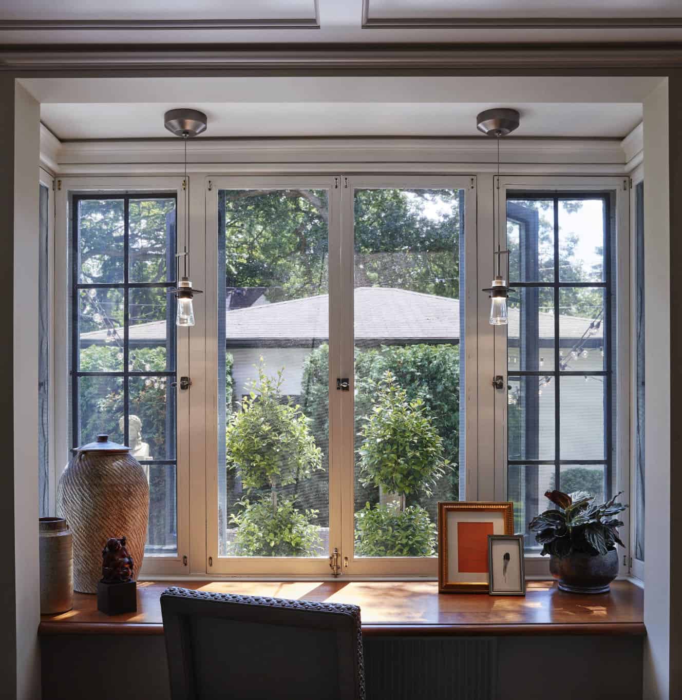 tudor-traditional-kitchen