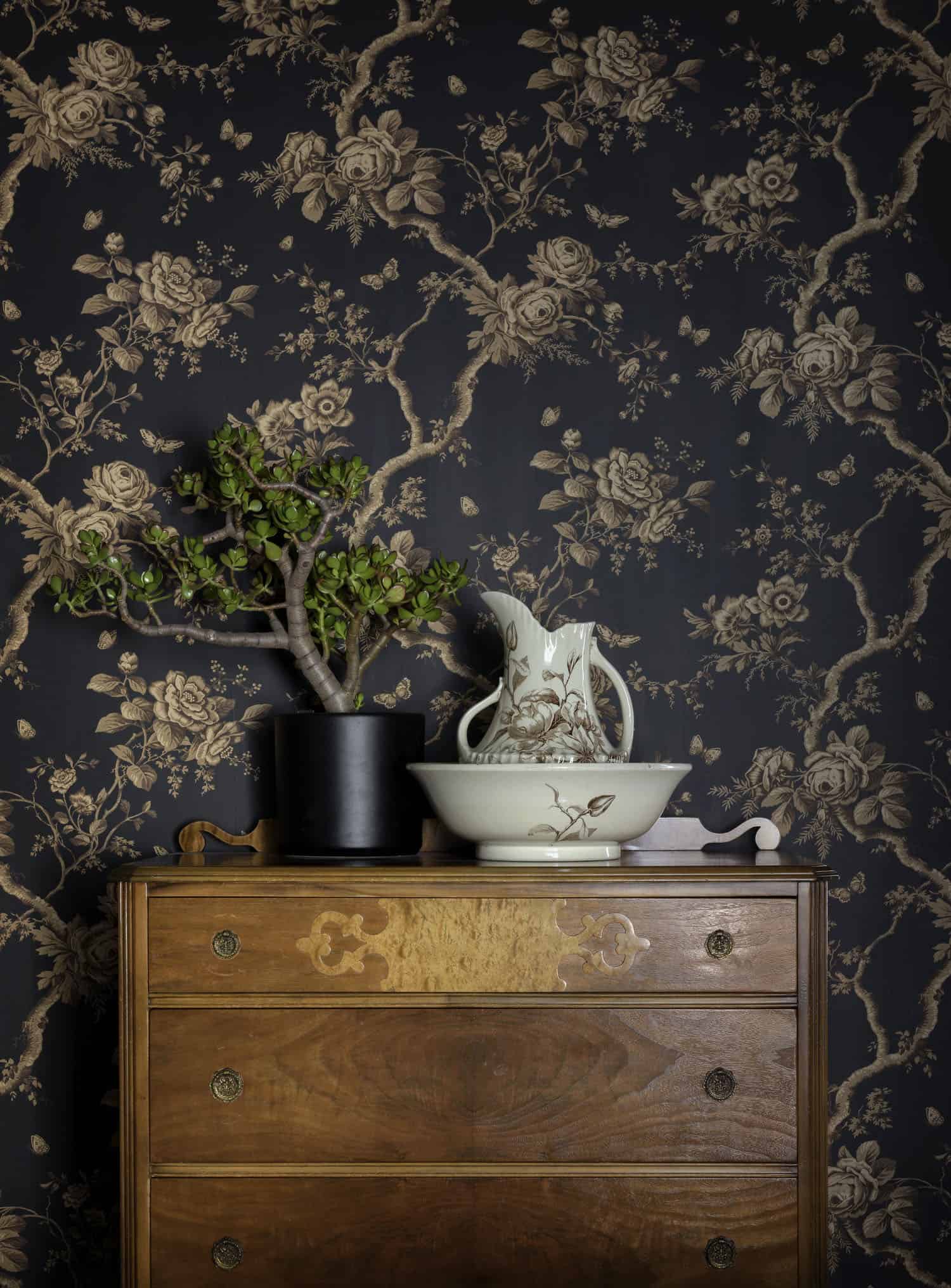 historic-revival-traditional-bedroom