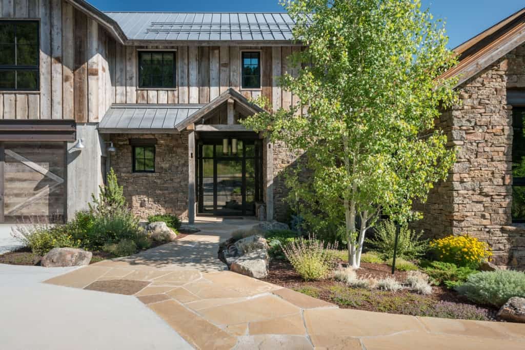 rustic-ranch-house-exterior