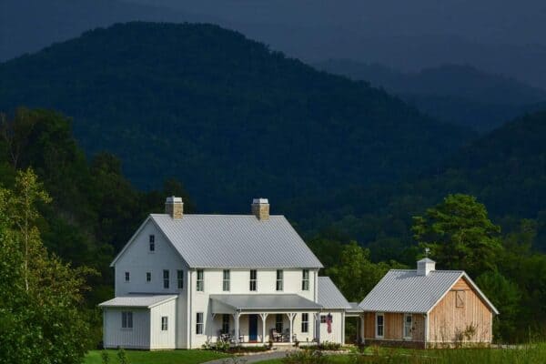 featured posts image for Stunningly beautiful farmhouse with picturesque views of the Smoky Mountains