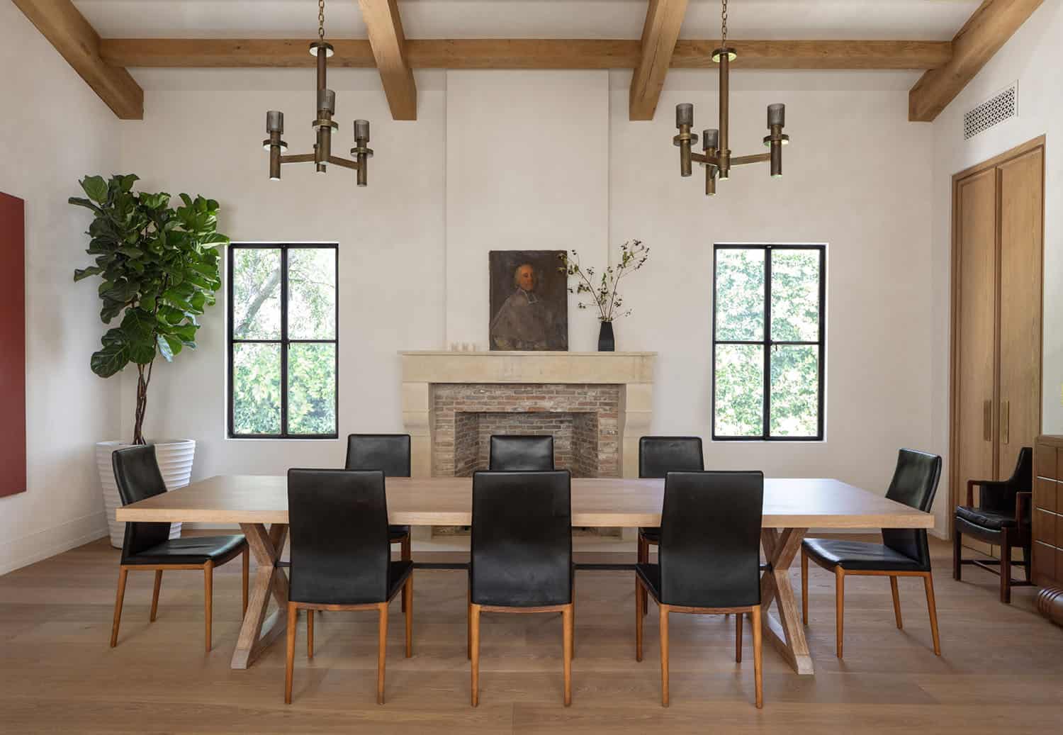 spanish-colonial-style-dining-room