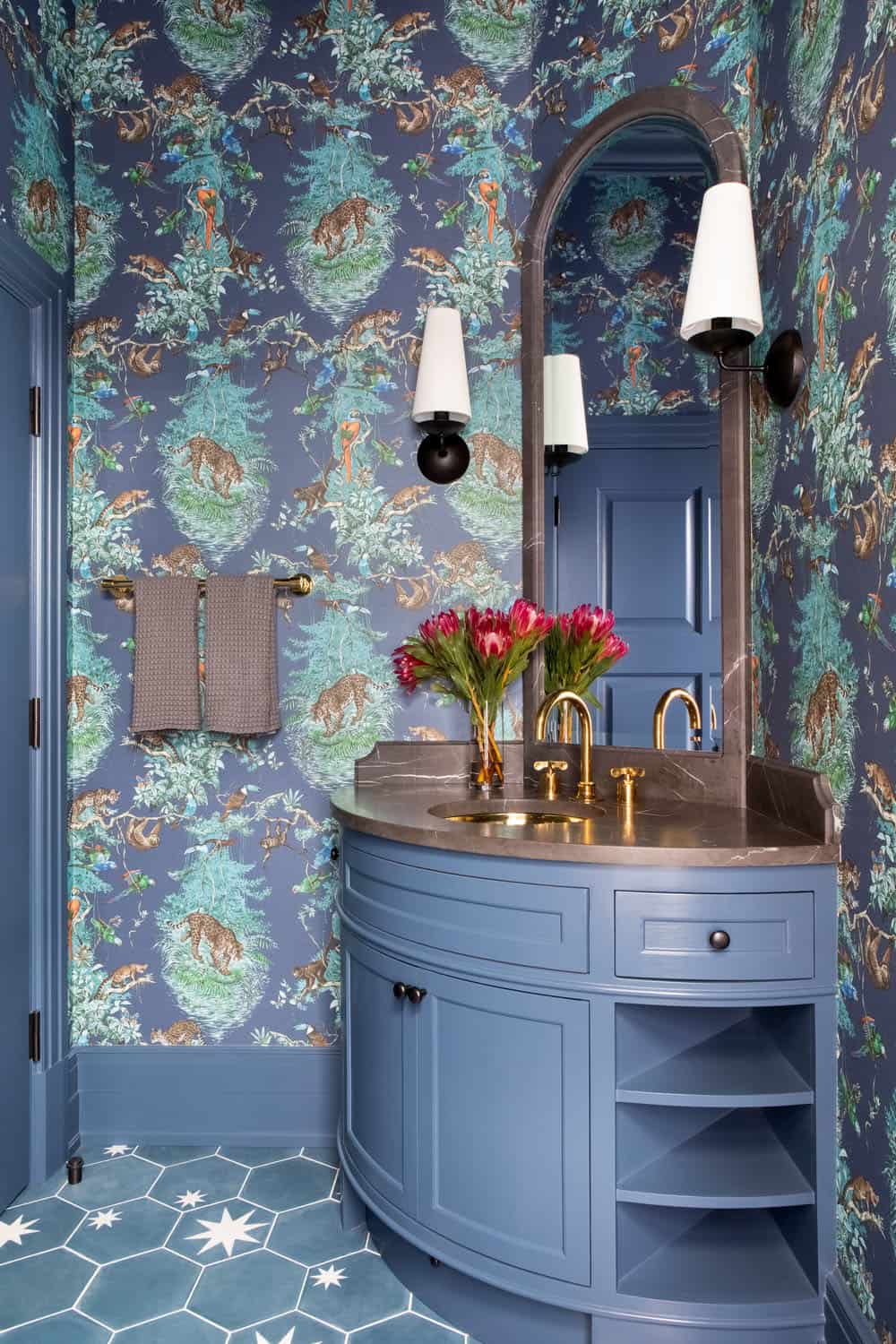 victorian-transitional-powder-room