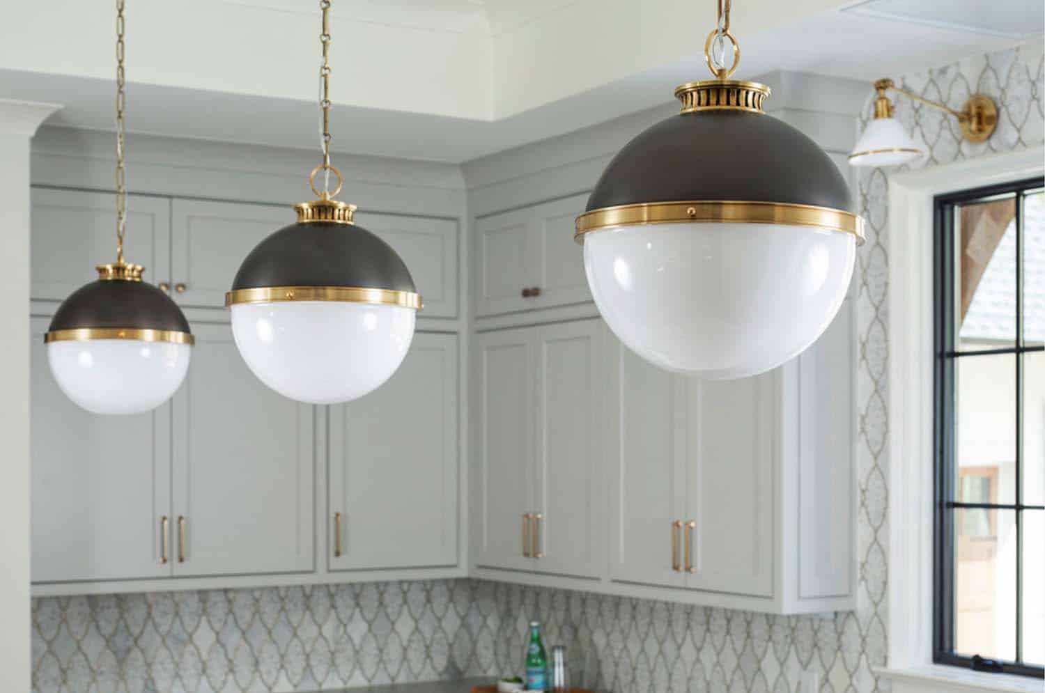 kitchen-pendants-transitional-kitchen