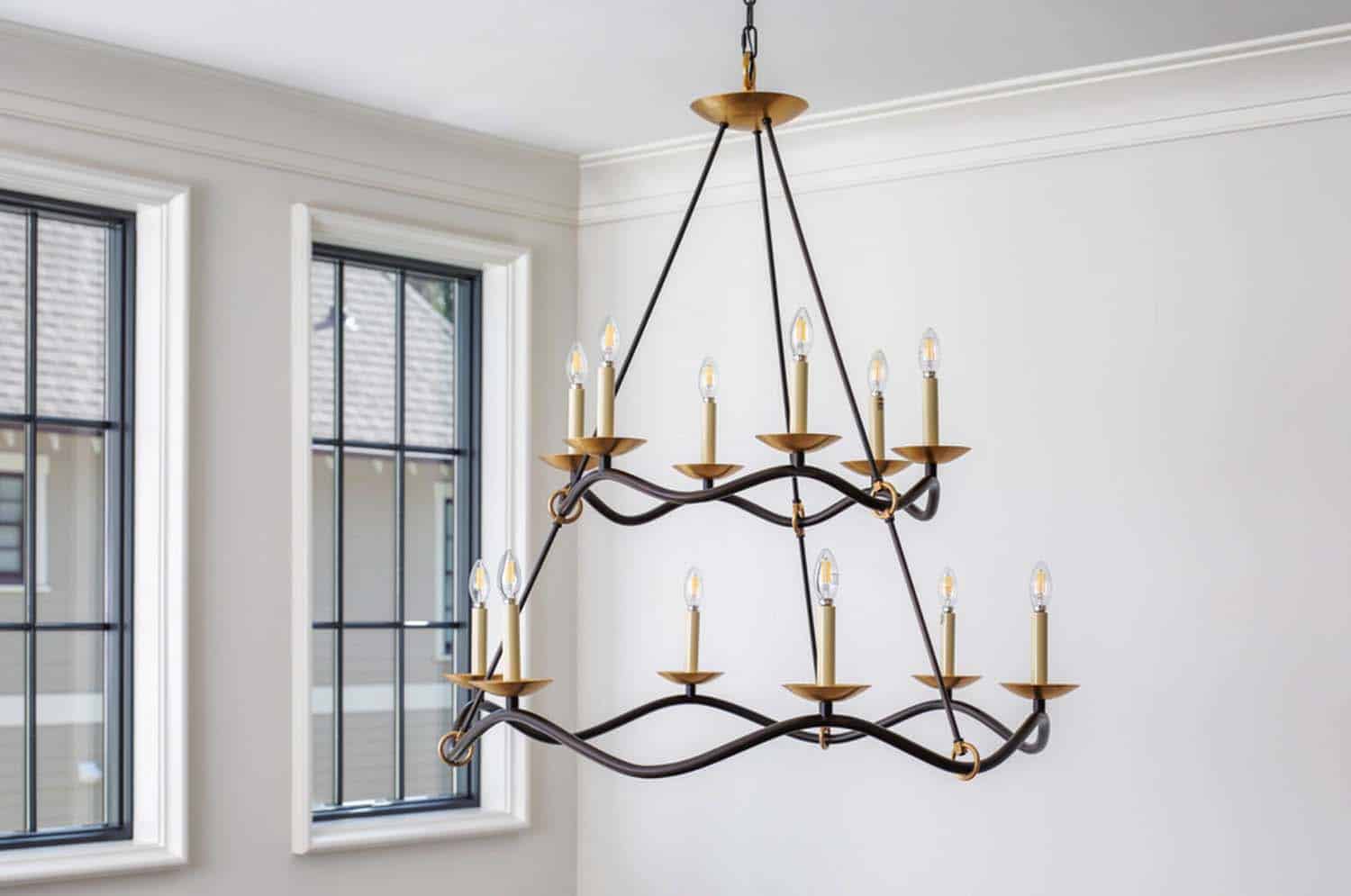 transitional-staircase-chandelier