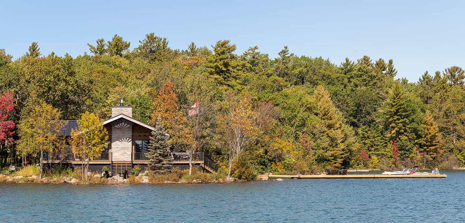 lake-house-exterior