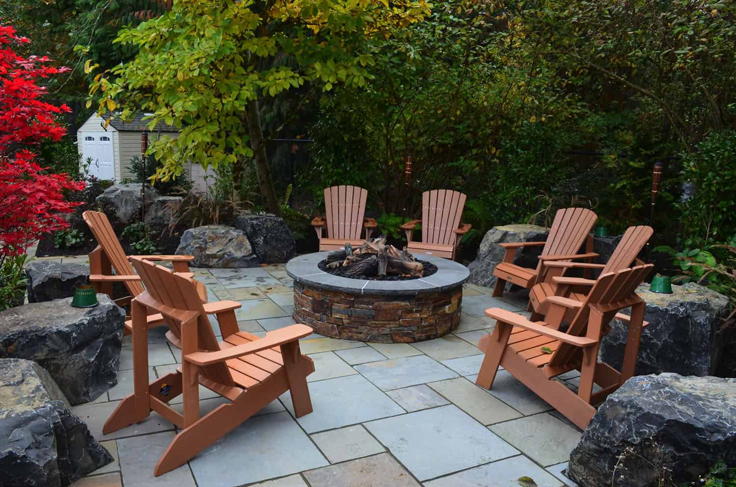 backyard-garden-ideas-with-cozy-fire-pits