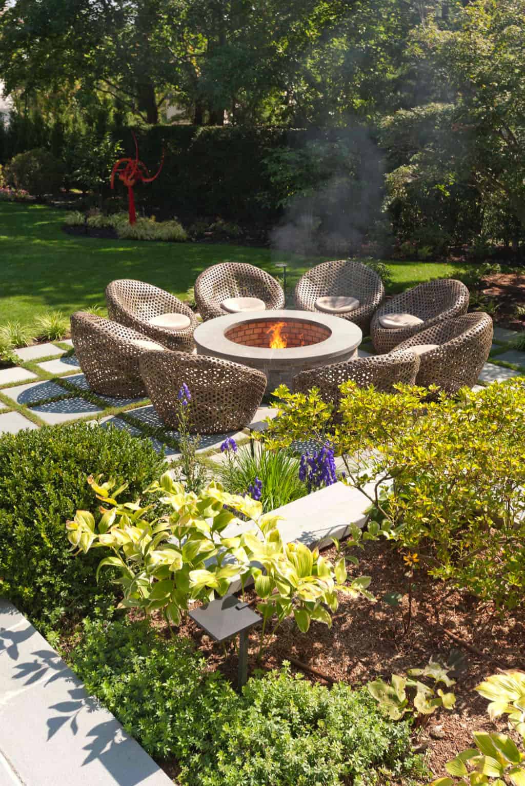 backyard-garden-ideas-with-cozy-fire-pits