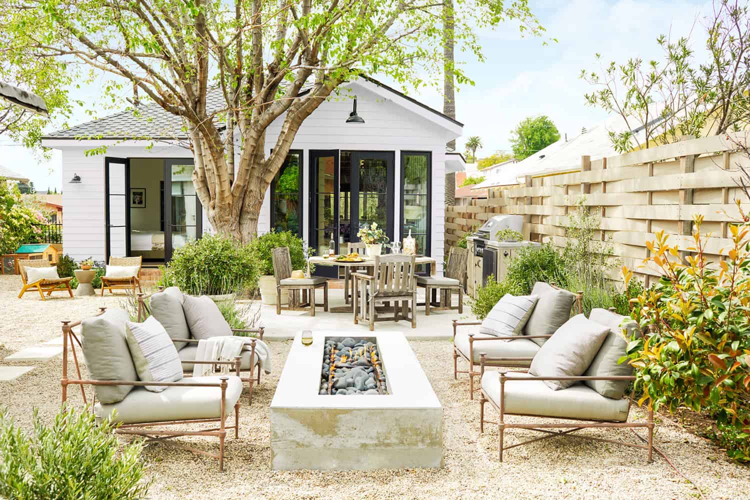 backyard-garden-fire-pit