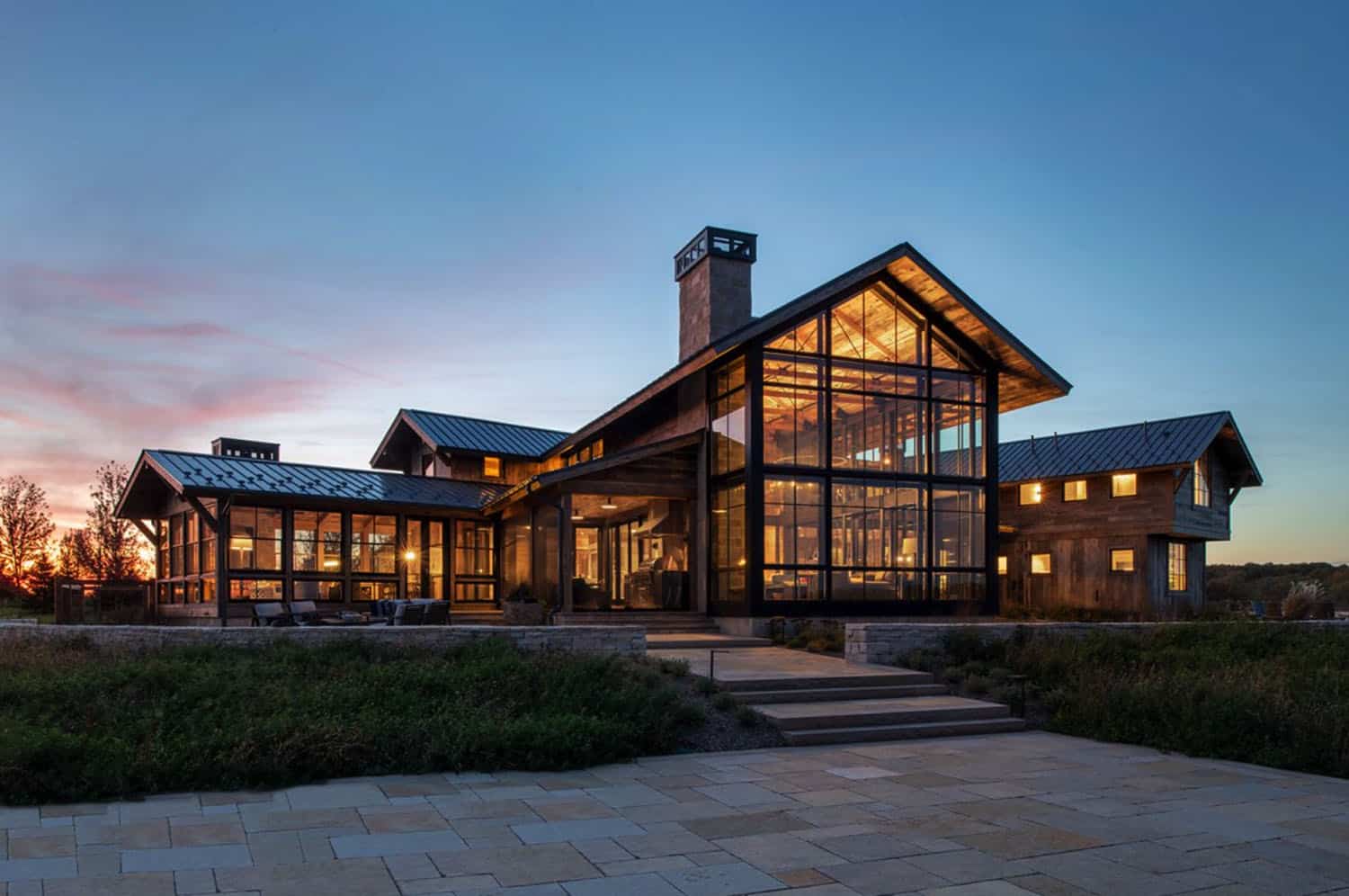 modern-rustic-house-exterior