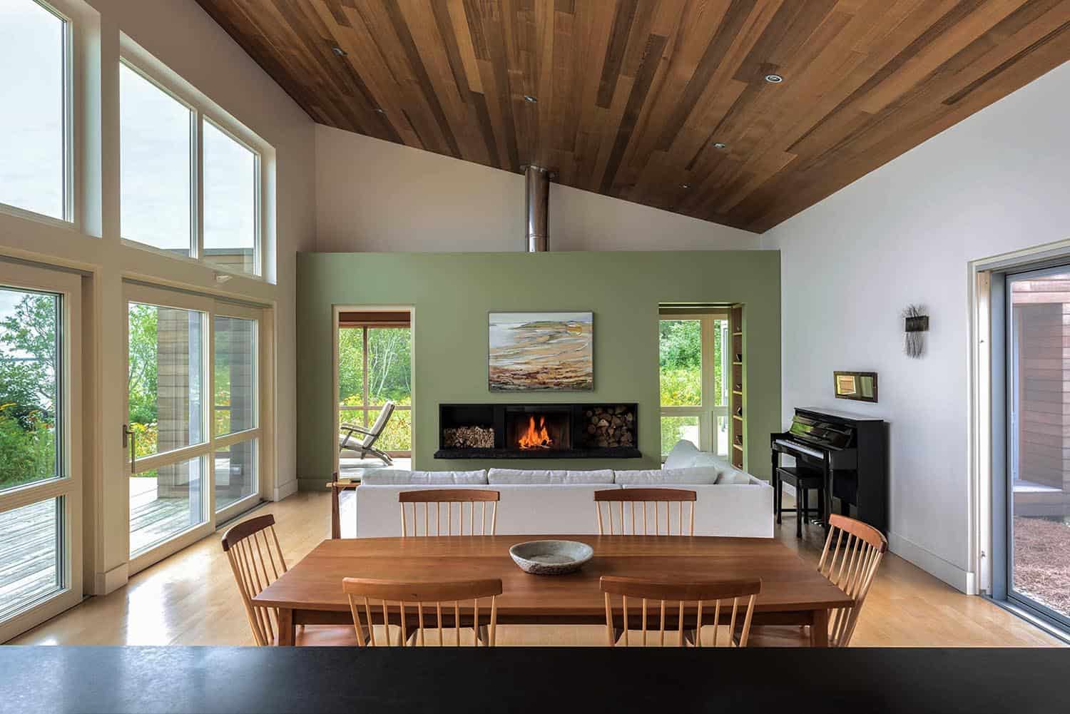 contemporary-family-room