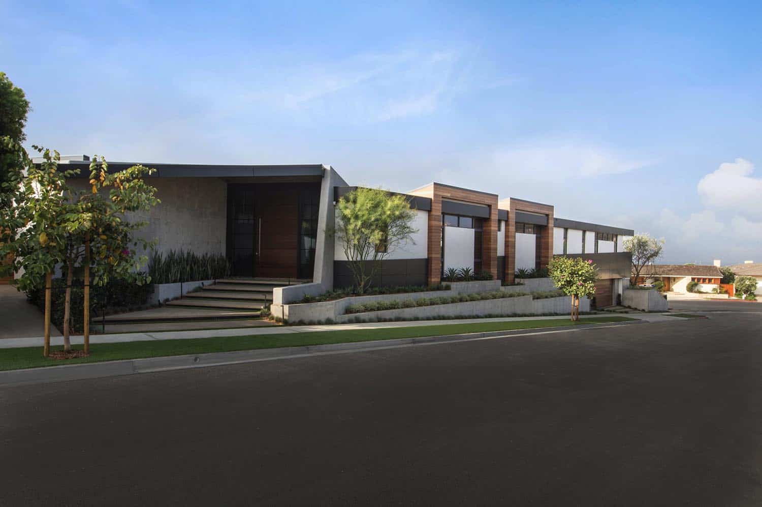 contemporary-home-exterior