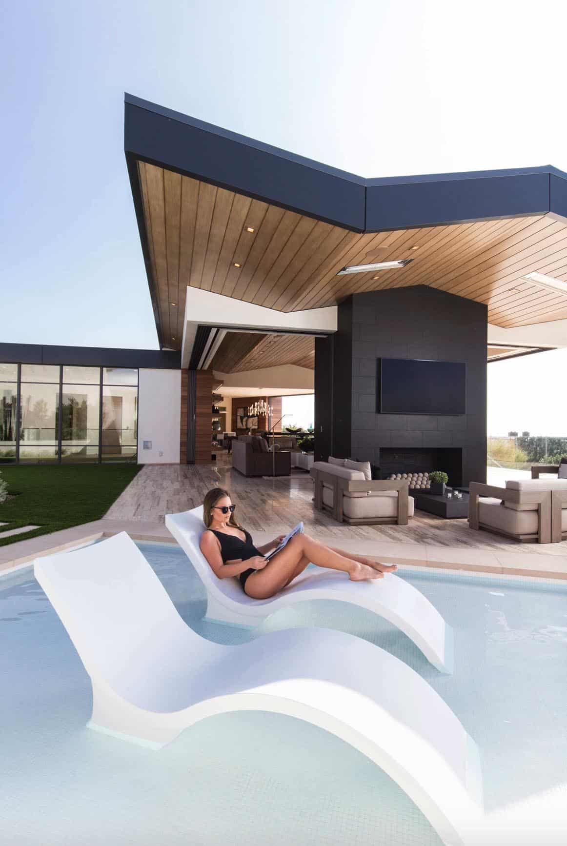 contemporary-pool
