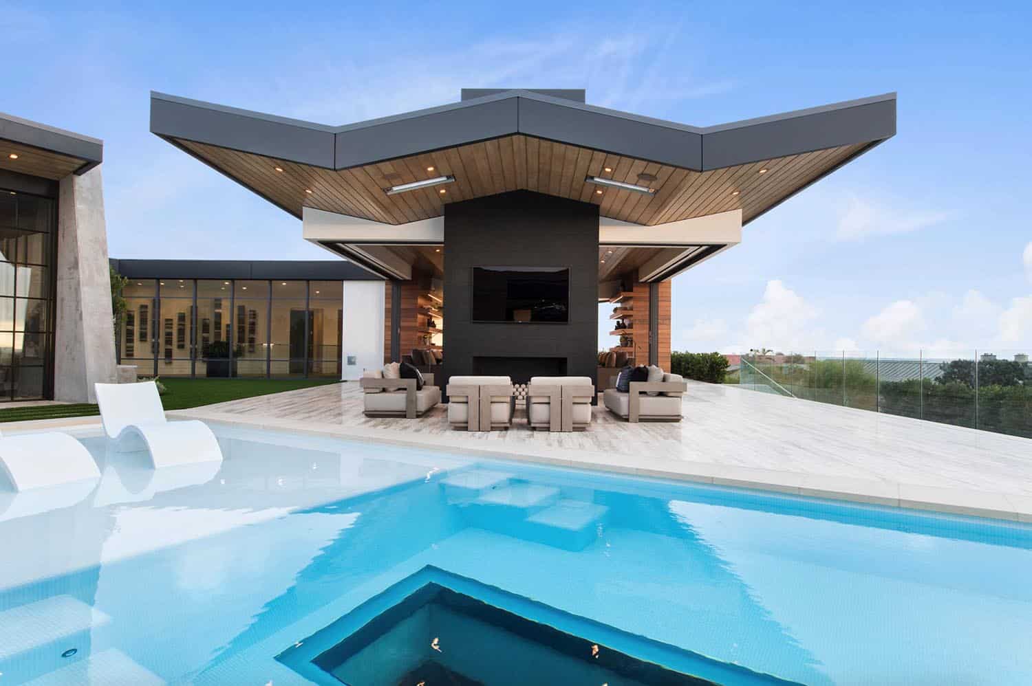 contemporary-pool