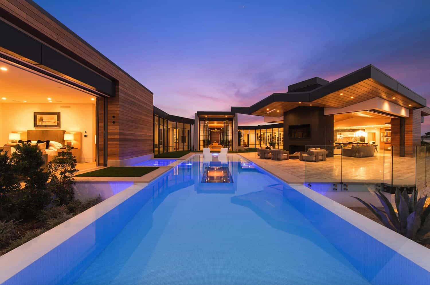 contemporary-pool