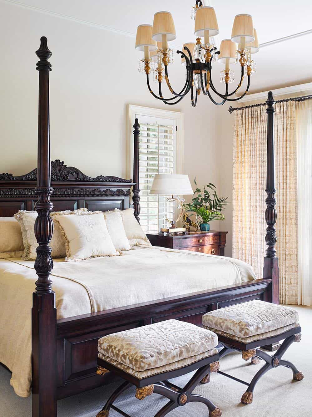 victorian-bedroom