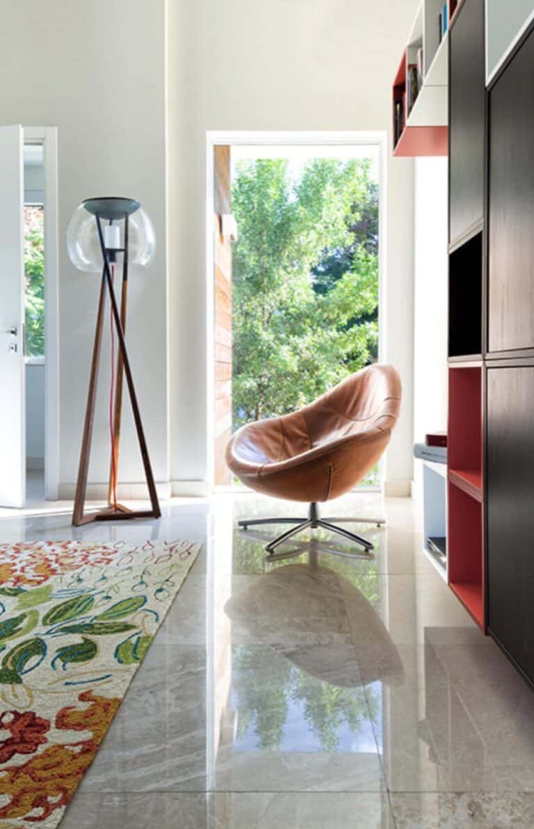 Step inside this stunning tropical modern beach house in Key Biscayne