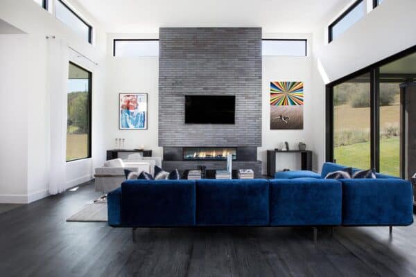 featured posts image for See this modern barn-inspired house in Utah with beautiful living spaces