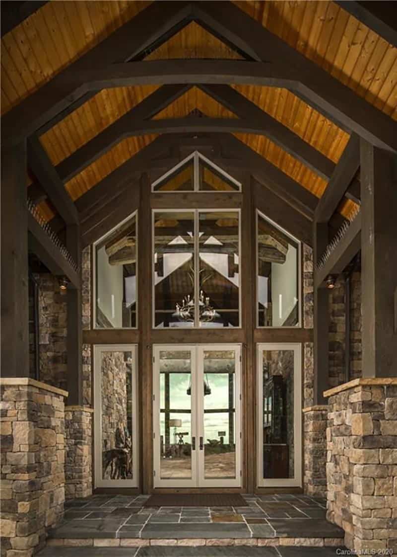 mountain-modern-home-entry