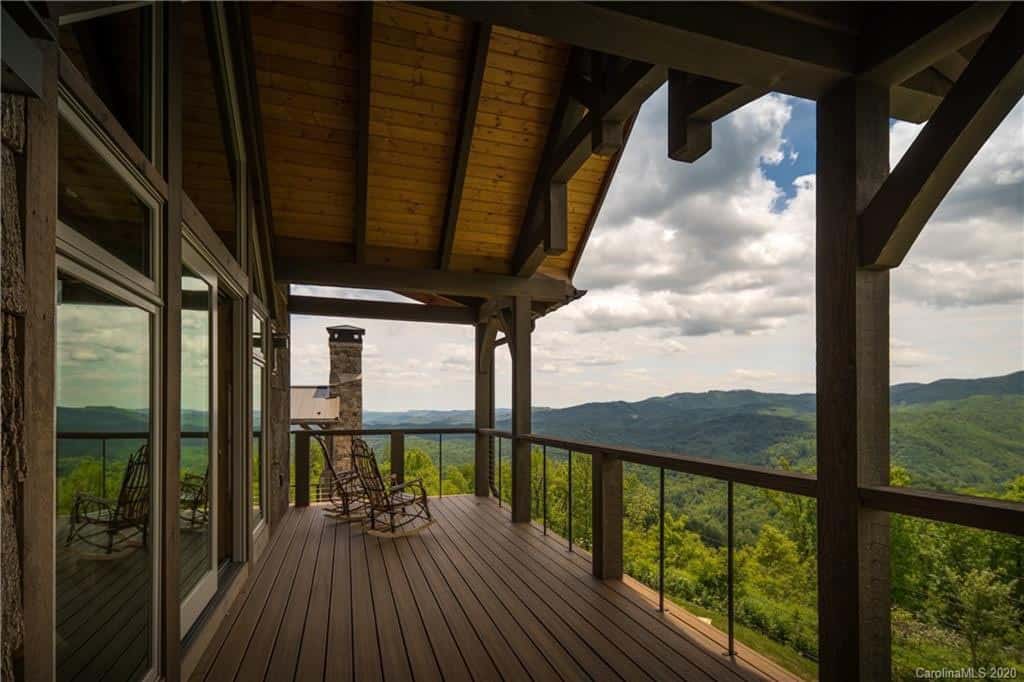 mountain-modern-balcony