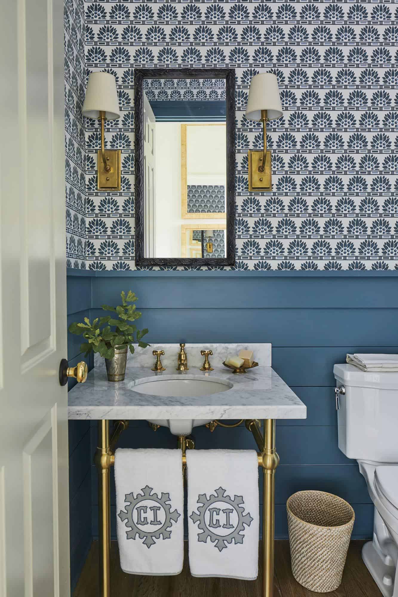 beach-style-powder-room