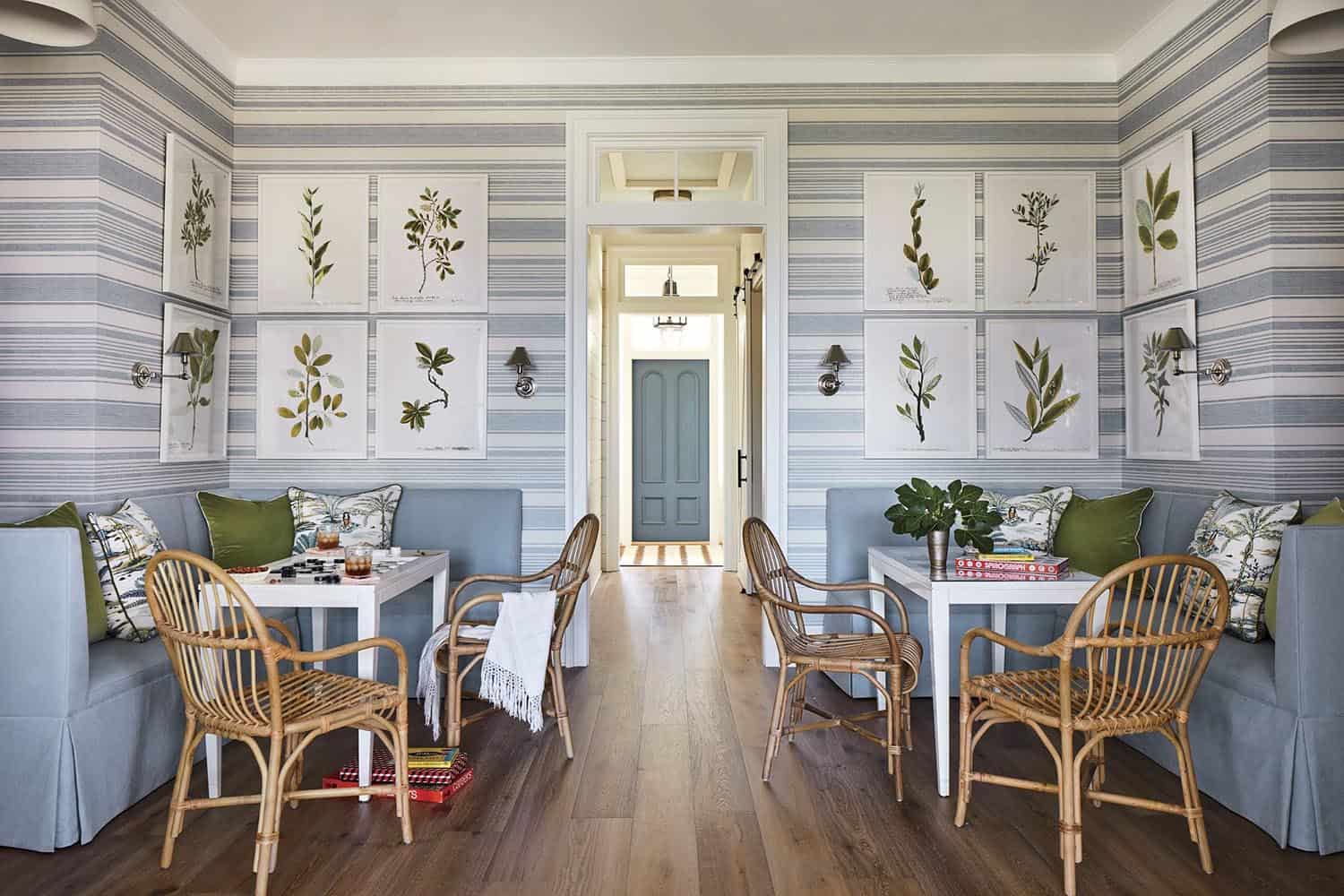 beach-style-dining-room