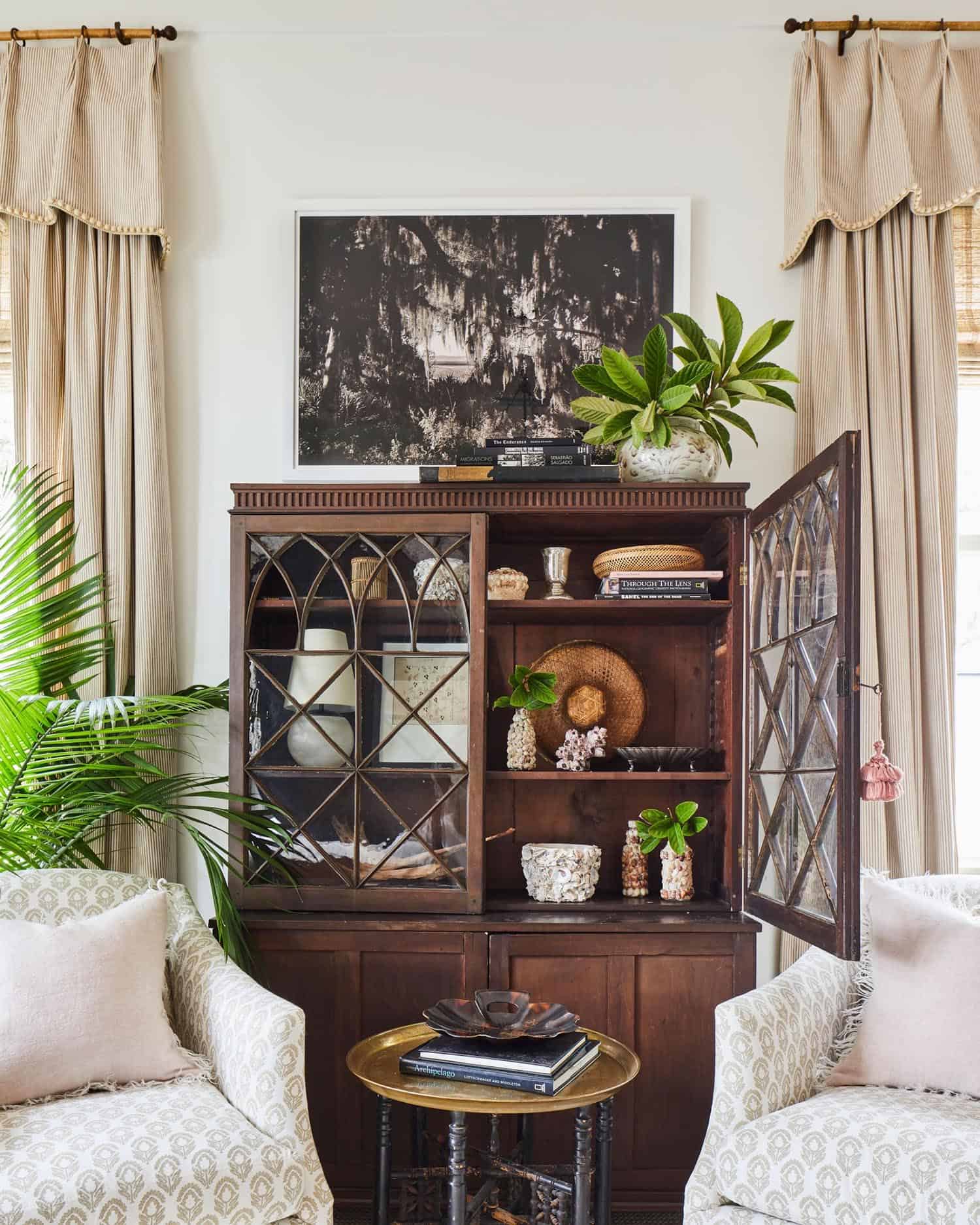 beach-style-bedroom