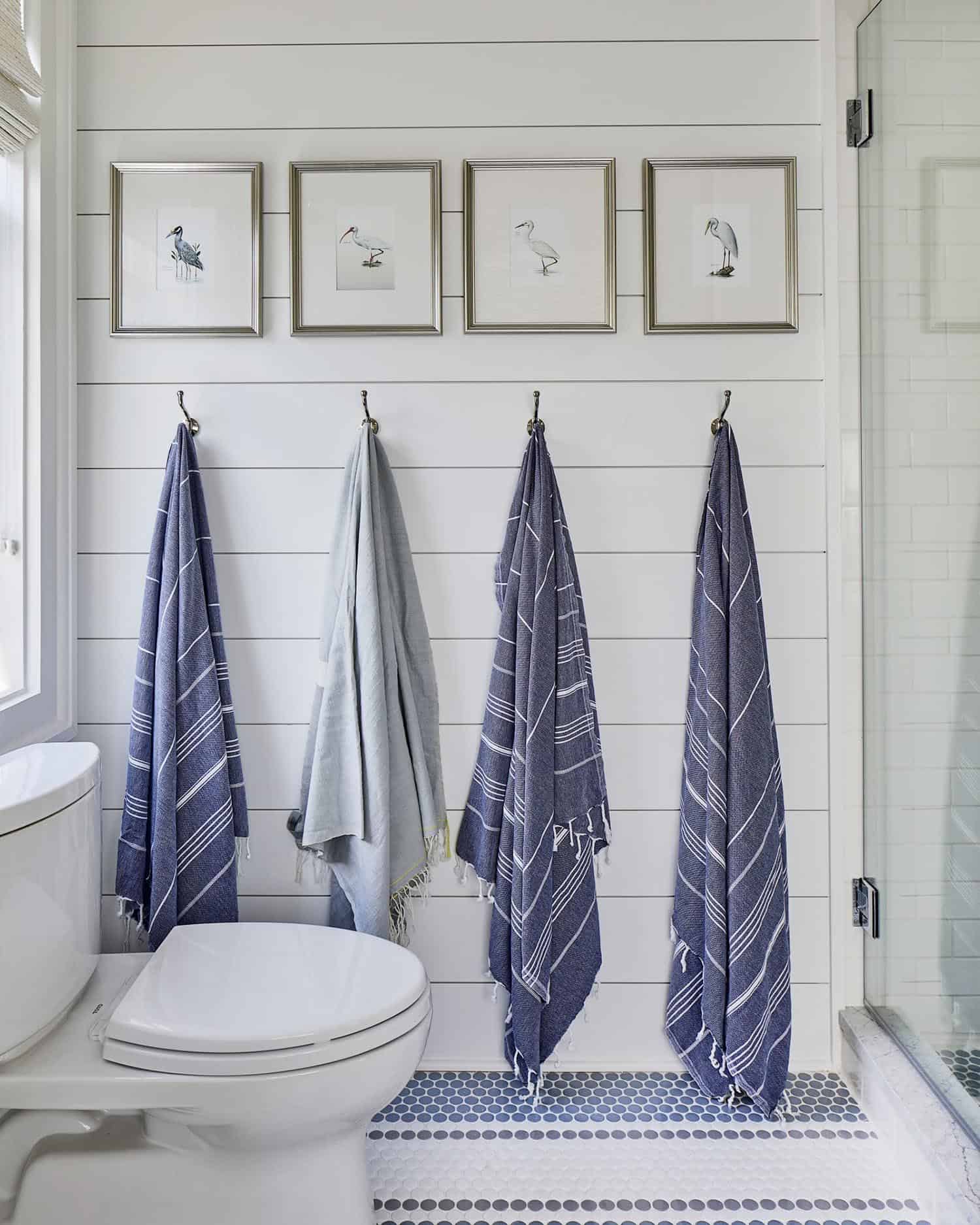 beach-style-bathroom