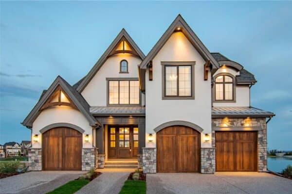 featured posts image for Tour this Canadian lakefront contemporary home with outstanding details