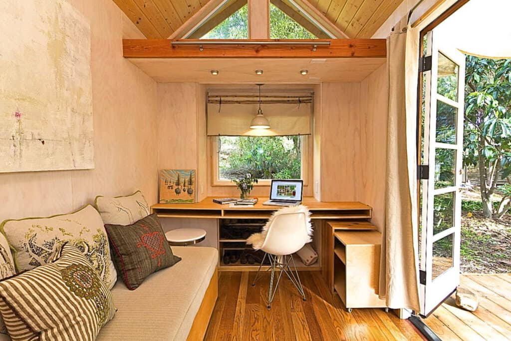 24 Amazing Home Office Ideas That Double As Cozy Guest Bedrooms