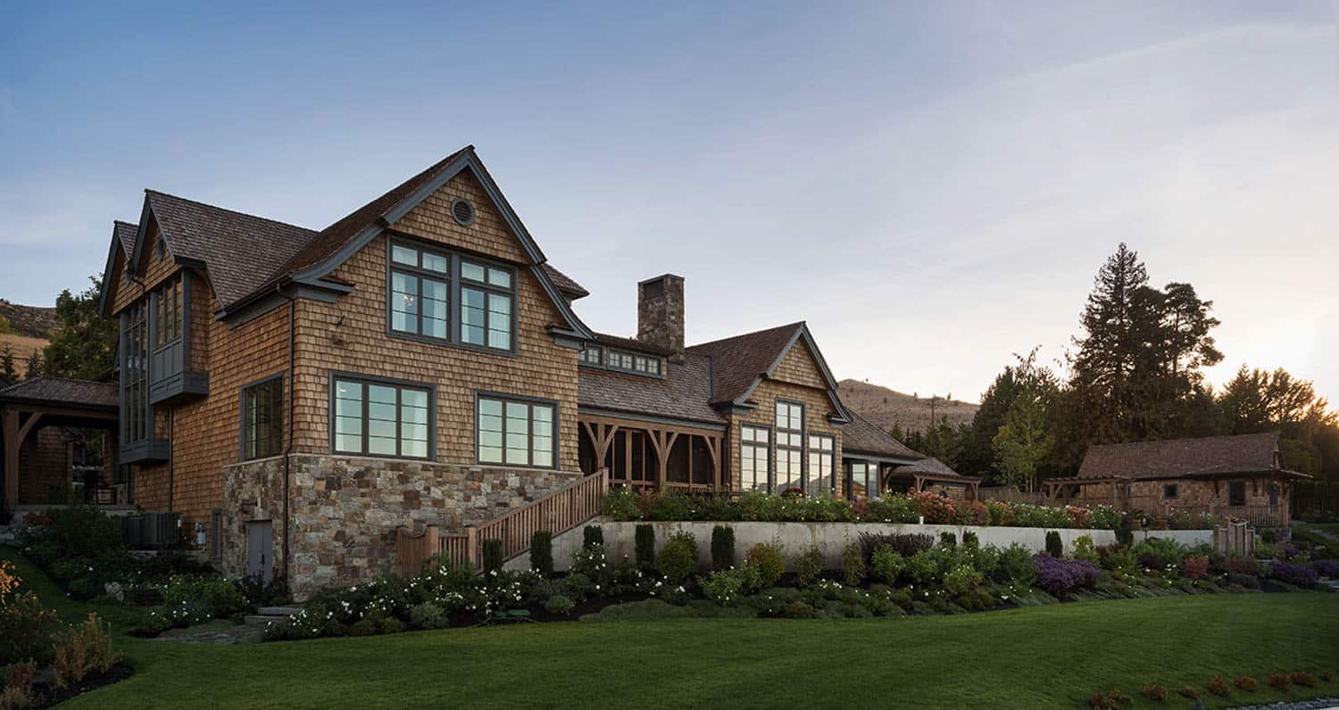 contemporary-lake-house-exterior