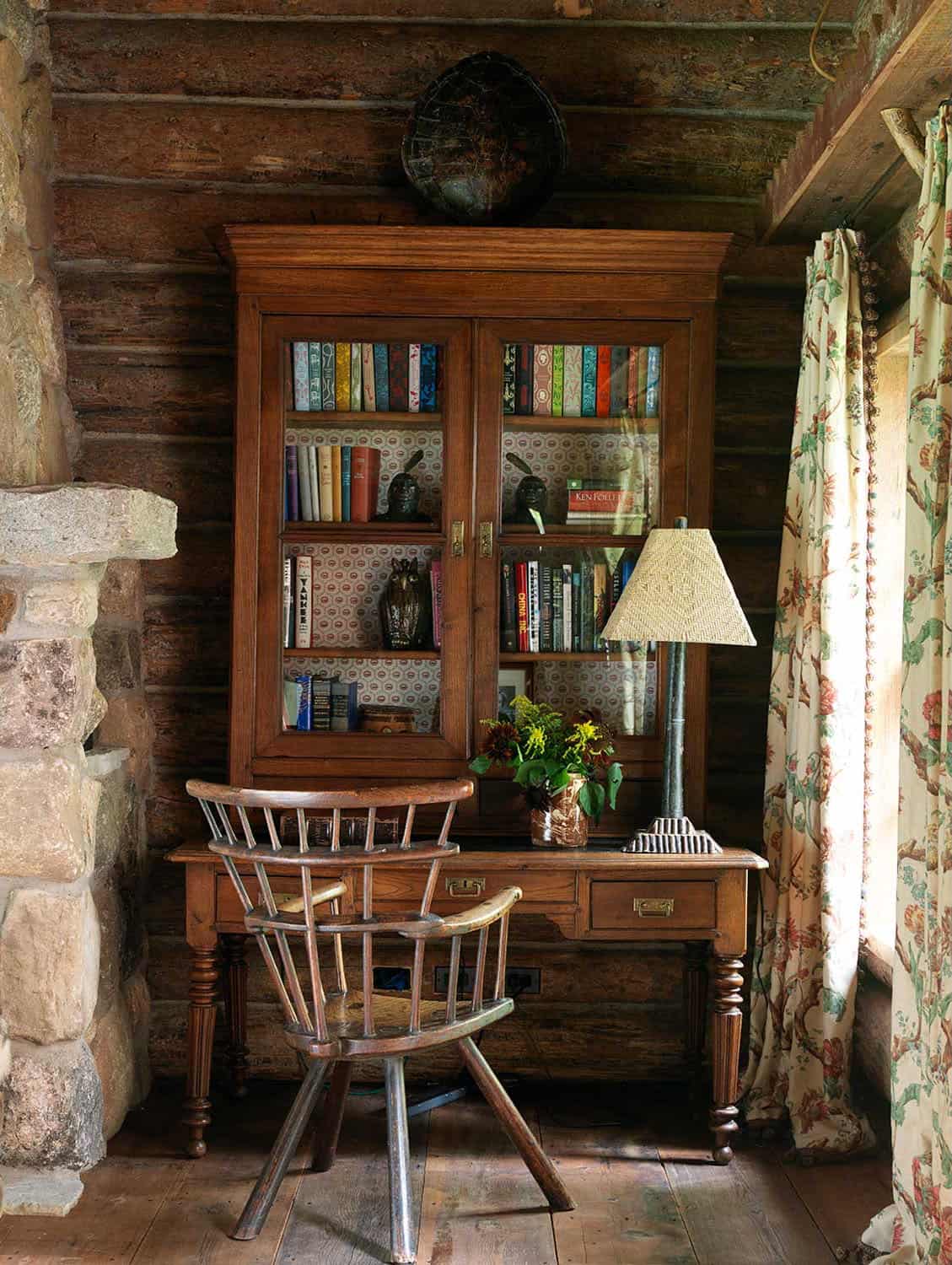 rustic-home-office