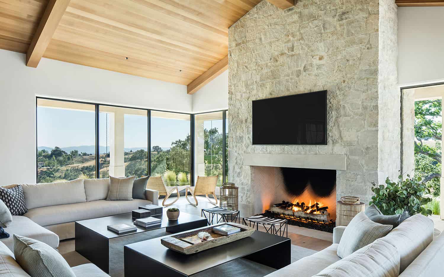 santa-barbara-country-style-living-room