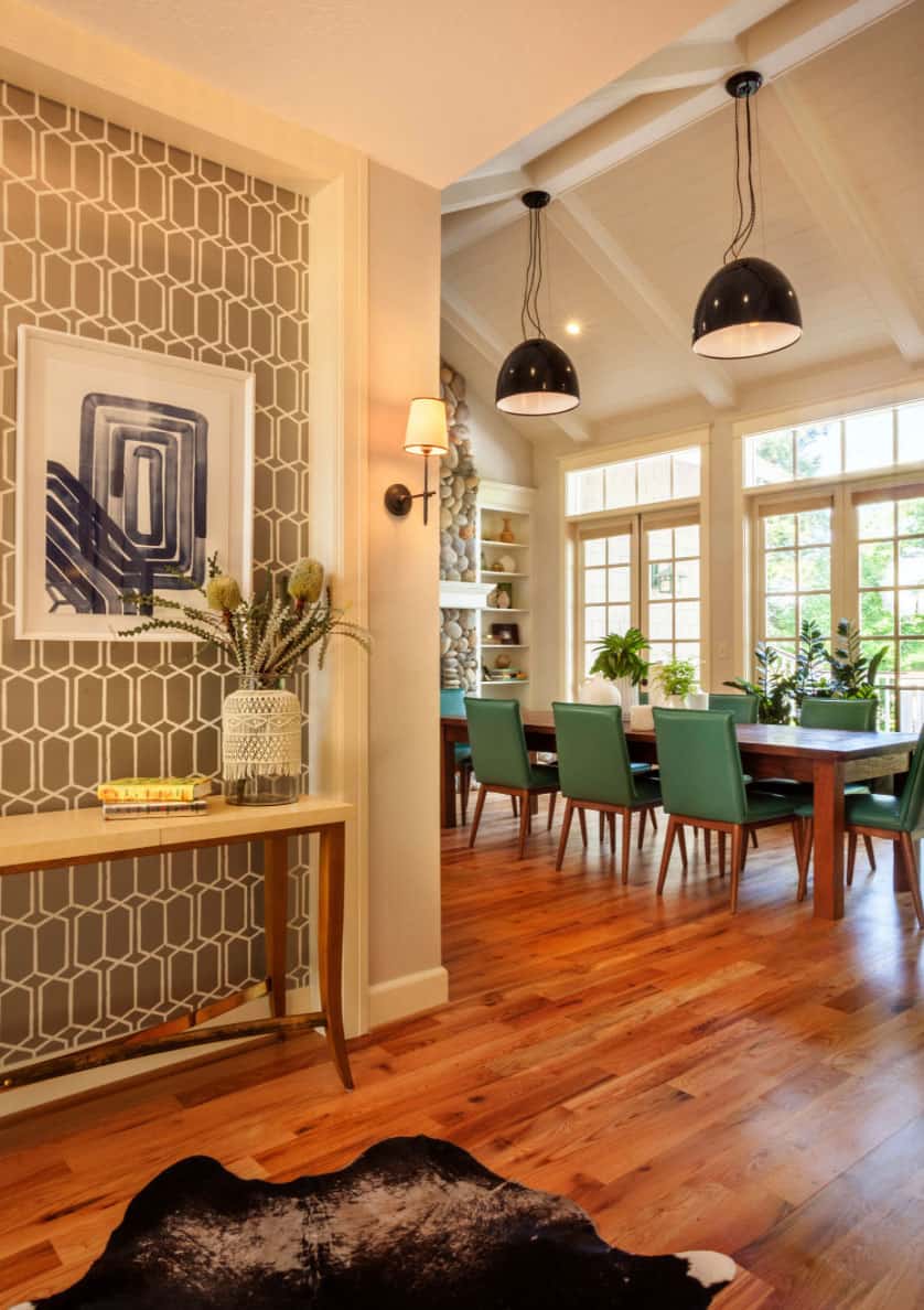 entryway-niche-remodel-with-wallpaper