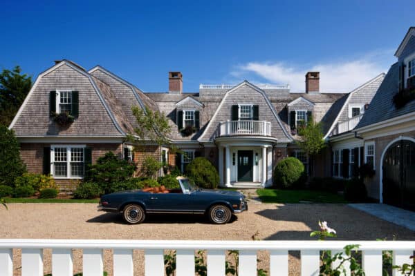 featured posts image for Gorgeous gambrel shingle-style home in countryside of Martha’s Vineyard