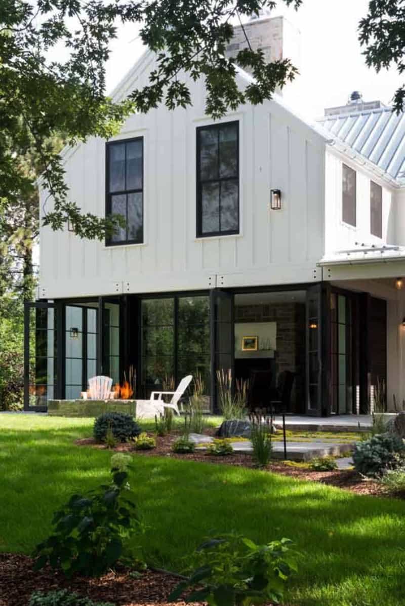 modern-farmhouse-exterior