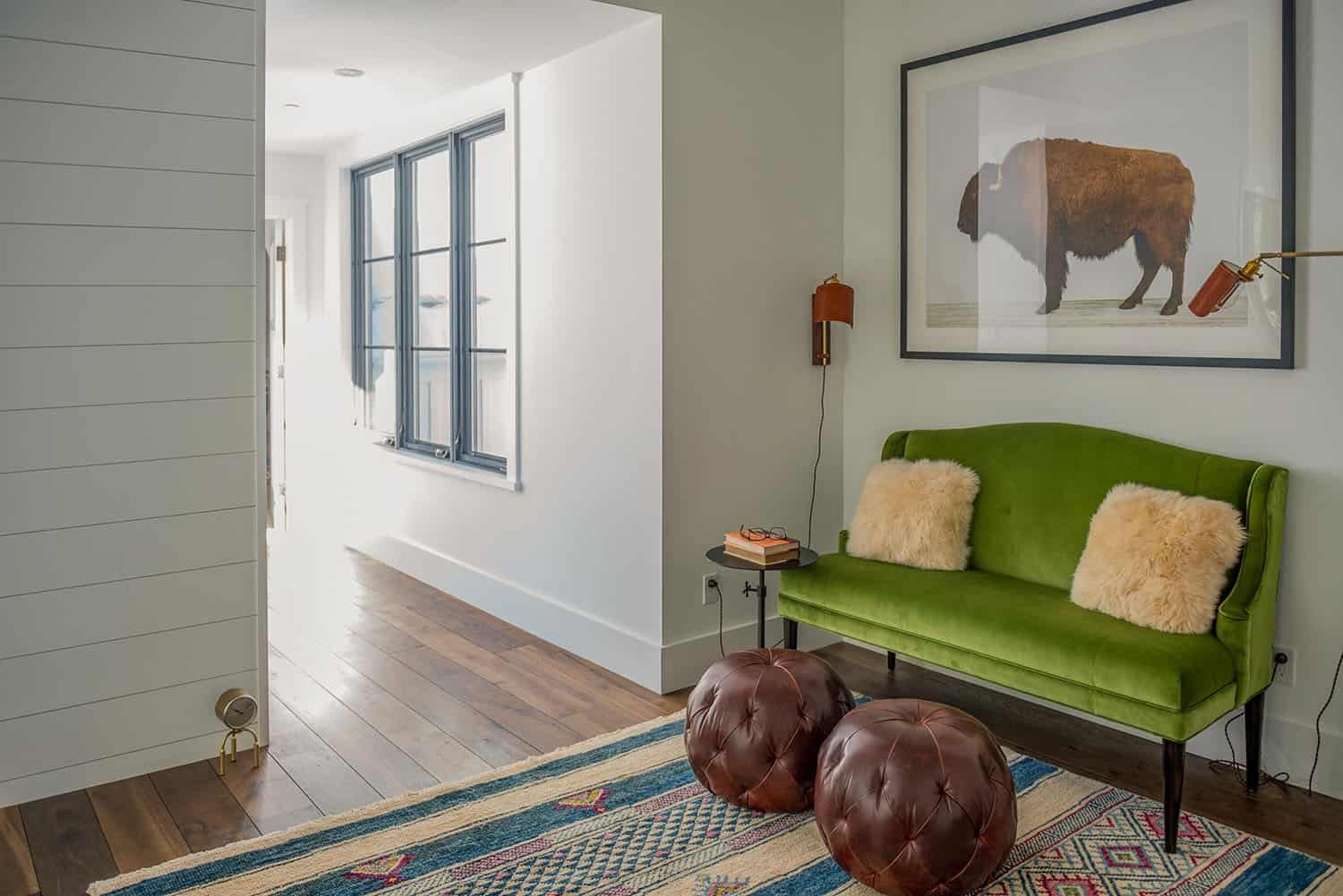 modern-farmhouse-hall-reading-nook