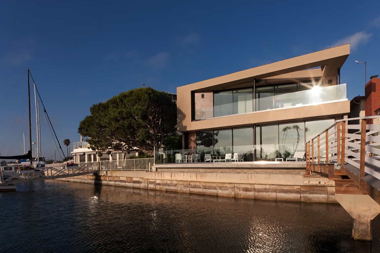 modern-house-exterior