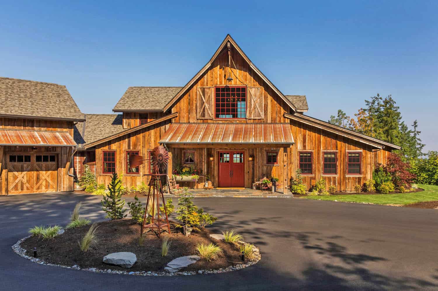 rustic-barn-house-exterior