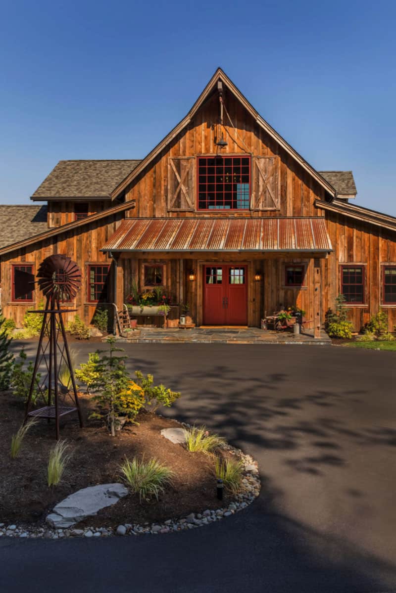 rustic-barn-house-exterior