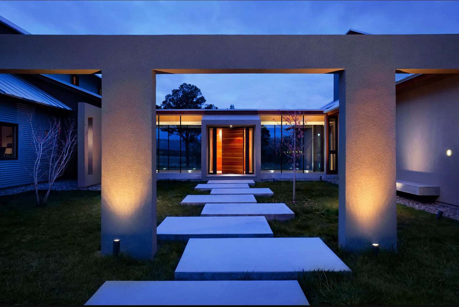 ranch-house-contemporary-exterior