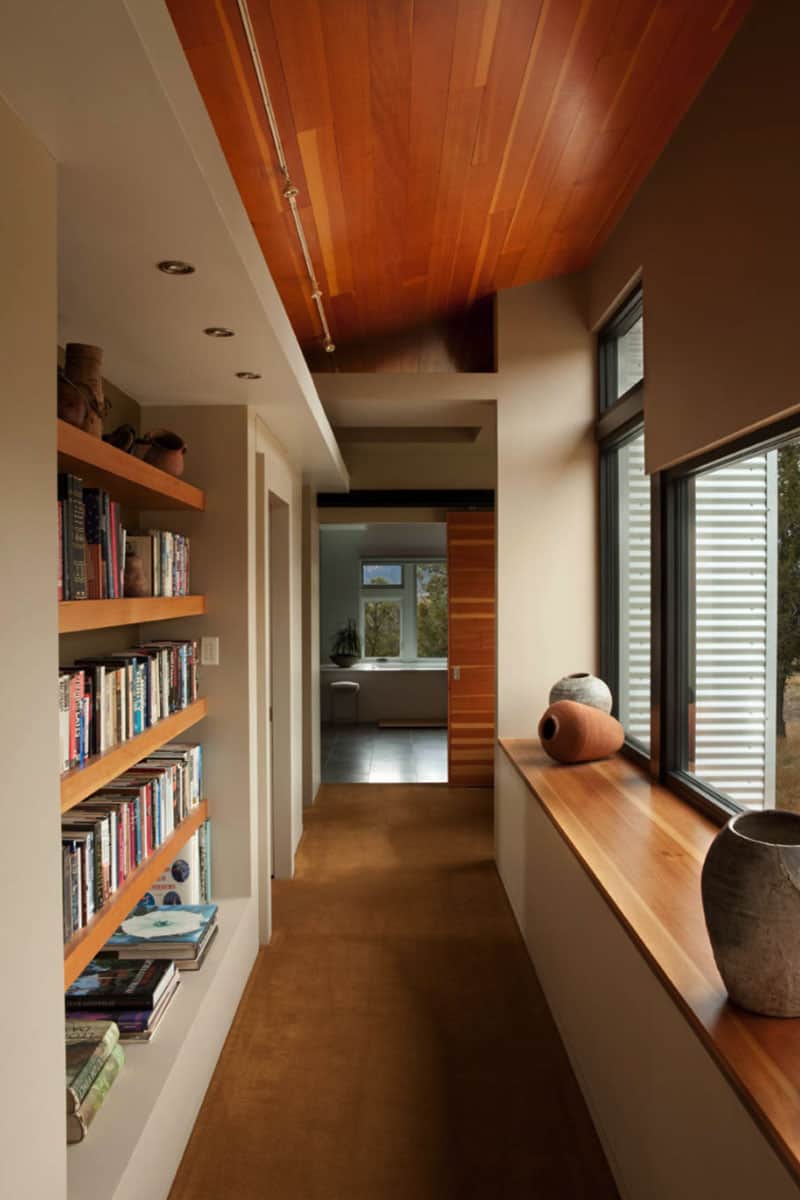 ranch-contemporary-hall
