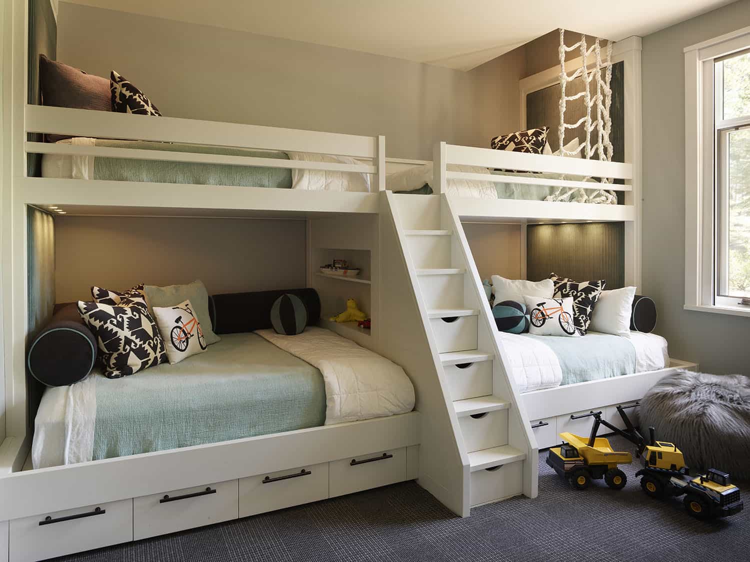 contemporary-bunk-bedroom