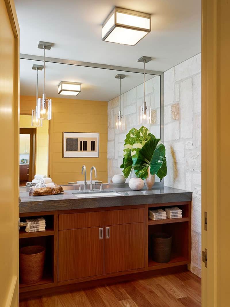 ranch-pavilion-bathroom