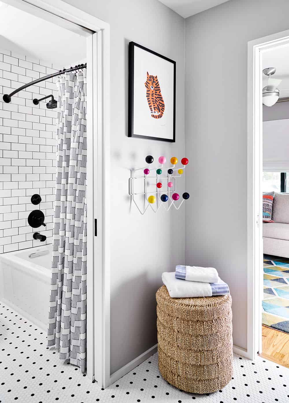 midcentury-modern-bathroom